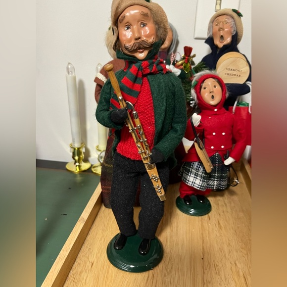 Byers choice clarinet player w music stand/ sheet - Picture 1 of 3